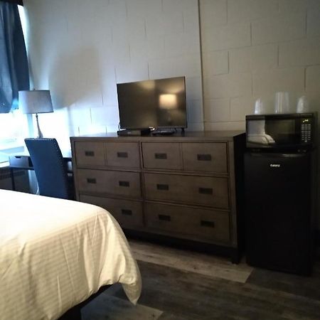 Park Lane Motor Hotel Medicine Hat Luaran gambar